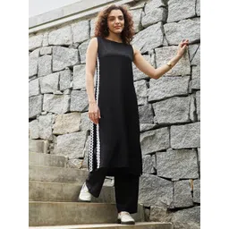 QISSA Women Colourblocked Regular Kurta with Trousers-picture-28