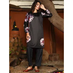 QISSA Women Floral Printed Regular Kurta with Trousers-picture-29