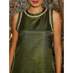 QISSA Women Regular Kurta with Trousers image 5