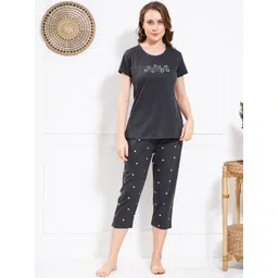 QUIRA Women Typography Printed Round Neck Half Sleeves Night suit Top & Capri Set-picture-25