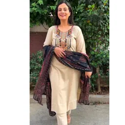 QUNEY Women Ethnic Motifs Embroidered Regular Thread Work Pure Cotton Kurta with Trousers & With Dupatta-picture-18