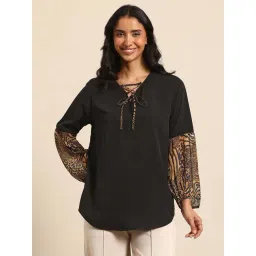 Qurvii Black Printed Top-picture-34