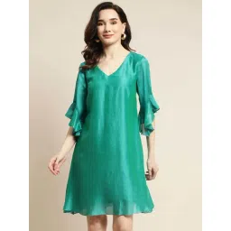 Qurvii Green Relaxed Fit A Line Dress-picture-35