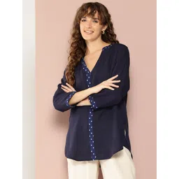 Qurvii Print Mandarin Collar Crepe Shirt Style Top-picture-15