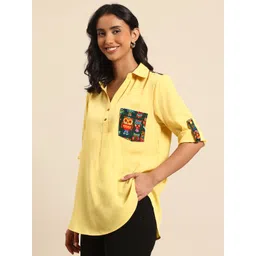 Qurvii Roll-Up Sleeves Crepe Shirt Style Longline Top-image-25