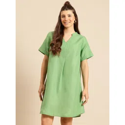 Qurvii Solid Mandarin Collar Boxy Dress-picture-14