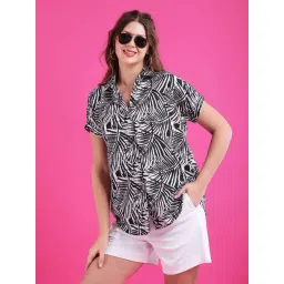 Qurvii White Regular Fit Printed Shirt-picture-47