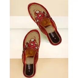 RACECOURSE Women Embellished Open Toe Wedge Heels-picture-21