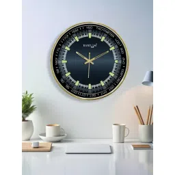 Random Black Plastic Round Wall Clock-picture-20