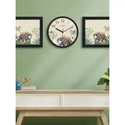Random White & Green Printed Traditional Wall Clock with 2 Photo Frames-picture-43