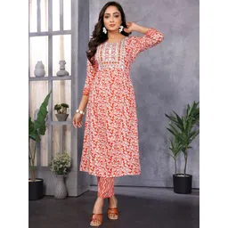 Rangita Women Embroidered Regular Thread Work Kurta with Trousers-picture-36