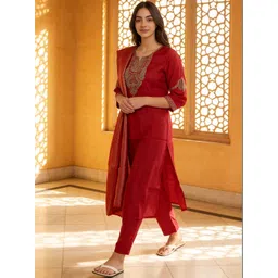 Rangita Women Ethnic Motifs Embroidered Regular Thread Work Kurta with Trousers & With Dupatta-picture-30