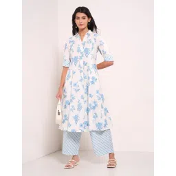 Rangmanch By Pantaloons Blue Flare Fit Printed Trousers image 4