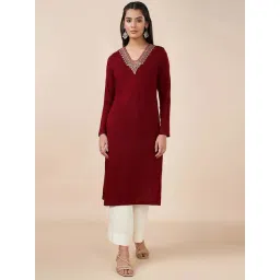 Rangmanch by Pantaloons Red Embroidered Straight Kurta-picture-14