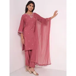 RANGMANCH BY PANTALOONS Women Embroidered Regular Kurta with Trousers & With Dupatta-picture-25
