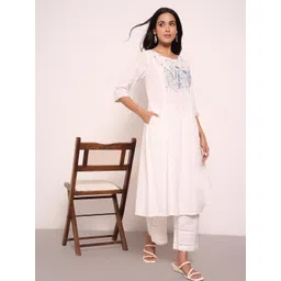 RANGMANCH BY PANTALOONS Women Embroidered Thread Work Kurta-picture-41