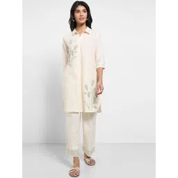 RANGMANCH BY PANTALOONS Women Floral Embroidered Regular Pure Cotton Kurta with Trousers-picture-20