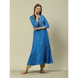 Rangriti Geometric Printed Square Neck A-Line Kurta-picture-35