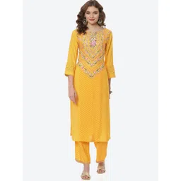 Rangriti Women Yellow Chevron Printed Kurta with Palazzos-picture-35