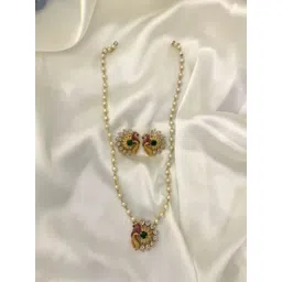 Rangrozo Jewellery Gold-Plated Stone Studded & Beaded Traditional Jewellery Set-picture-32