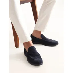 Rare Rabbit Men's VELOUR Navy Loafers image 1