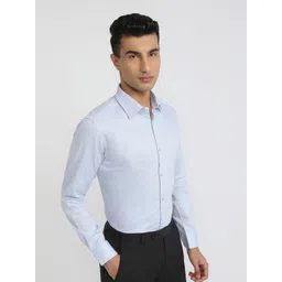 Raymond Men Slim Fit Solid Cutaway Collar Cotton Formal Shirt image 5