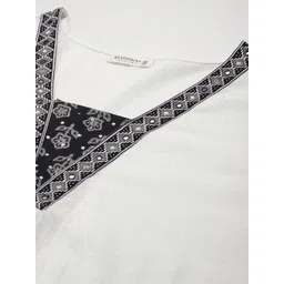 Readiprint Fashions Plus Size Paisley Pleated Sequinned Pure Cotton Kurta Set image 2