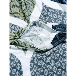 REALDREAM Multicoloured Floral Mild Winter 300 GSM Single Bed Dohar image 5