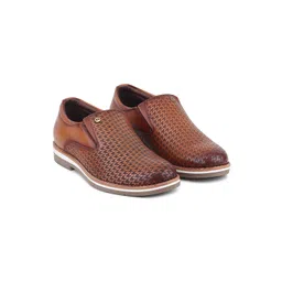 Red Chief Men Textured Leather Slip-On Sneakers-picture-32