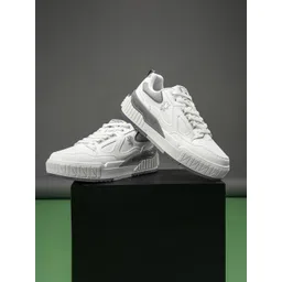 Red Tape Men Colourblocked Round Toe Memory Foam Sneakers-picture-16