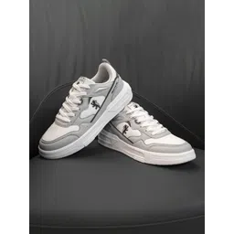 Red Tape Men Colourblocked Sneakers-picture-28