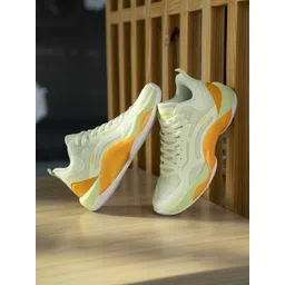 Red Tape Men Colourblocked Sneakers-picture-46