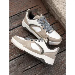 Red Tape Men Colourblocked Sneakers-picture-32