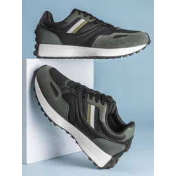 Red Tape Men Colourblocked Sneakers-picture-41