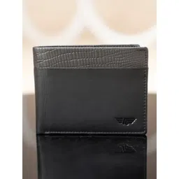 Red Tape Men Textured Leather Two Fold Wallet-picture-30