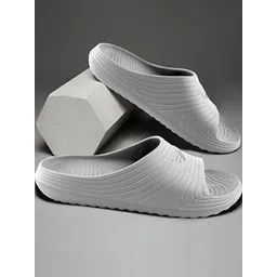 Red Tape Men Textured Sliders-picture-16