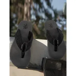 Red Tape Men's Black Flip Flops-picture-40