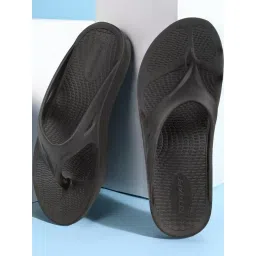 Red Tape Men's Black Flip Flops-picture-43