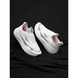 Red Tape Women Trekking Shoes-picture-26