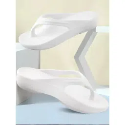 Red Tape Women's White Flip Flops-picture-42