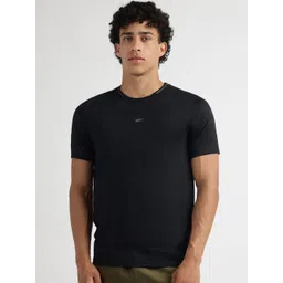 Reebok Men Solid Round Neck T-shirt-picture-18