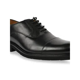 Regal Black Solid Leather Oxfords image 5