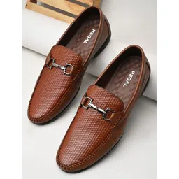Regal Men Textured Leather Formal Loafers-picture-21