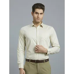 Reid & Taylor Men India Slim Fit Spread Collar Micro Checked Cotton Formal Shirt-picture-32