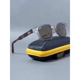 Resist Eyewear Brown Wayfarer Polarized Unisex Sunglasses-picture-26