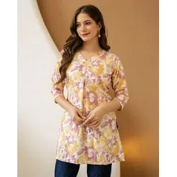 revangi Women Floral Print Straight Kurti-picture-38