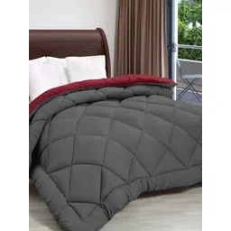 RF RELAXFEEL Maroon & Grey Geometric Heavy Winter 233 GSM Single Bed Quilt image 2