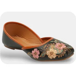 rfc Casuals For Women image 3