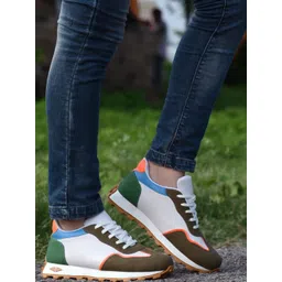 Rising Wolf Men Colourblocked Sneakers image 3