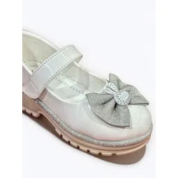 RJ FOOTWEAR Girls Fashion-picture-30